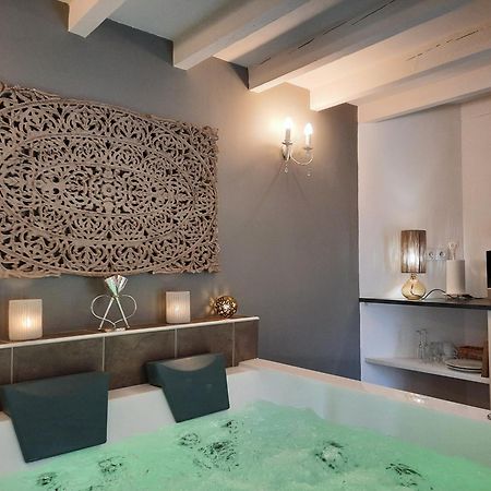 Charme Au Fil De L'Eau Hotell Vendieres Exteriör bild