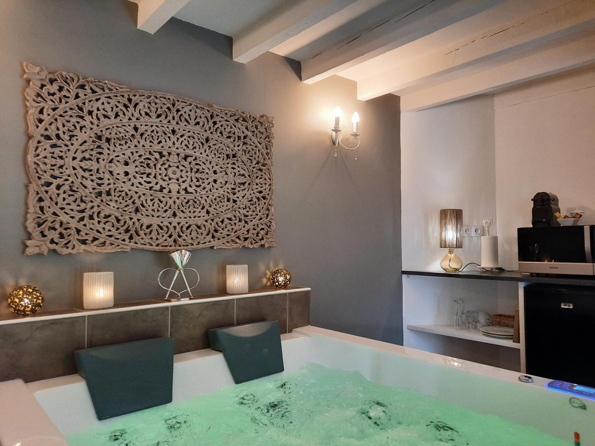 Charme Au Fil De L'Eau Hotell Vendieres Exteriör bild
