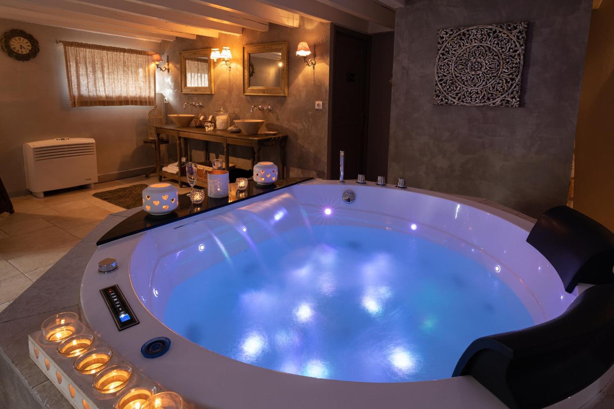 Charme Au Fil De L'Eau Hotell Vendieres Exteriör bild
