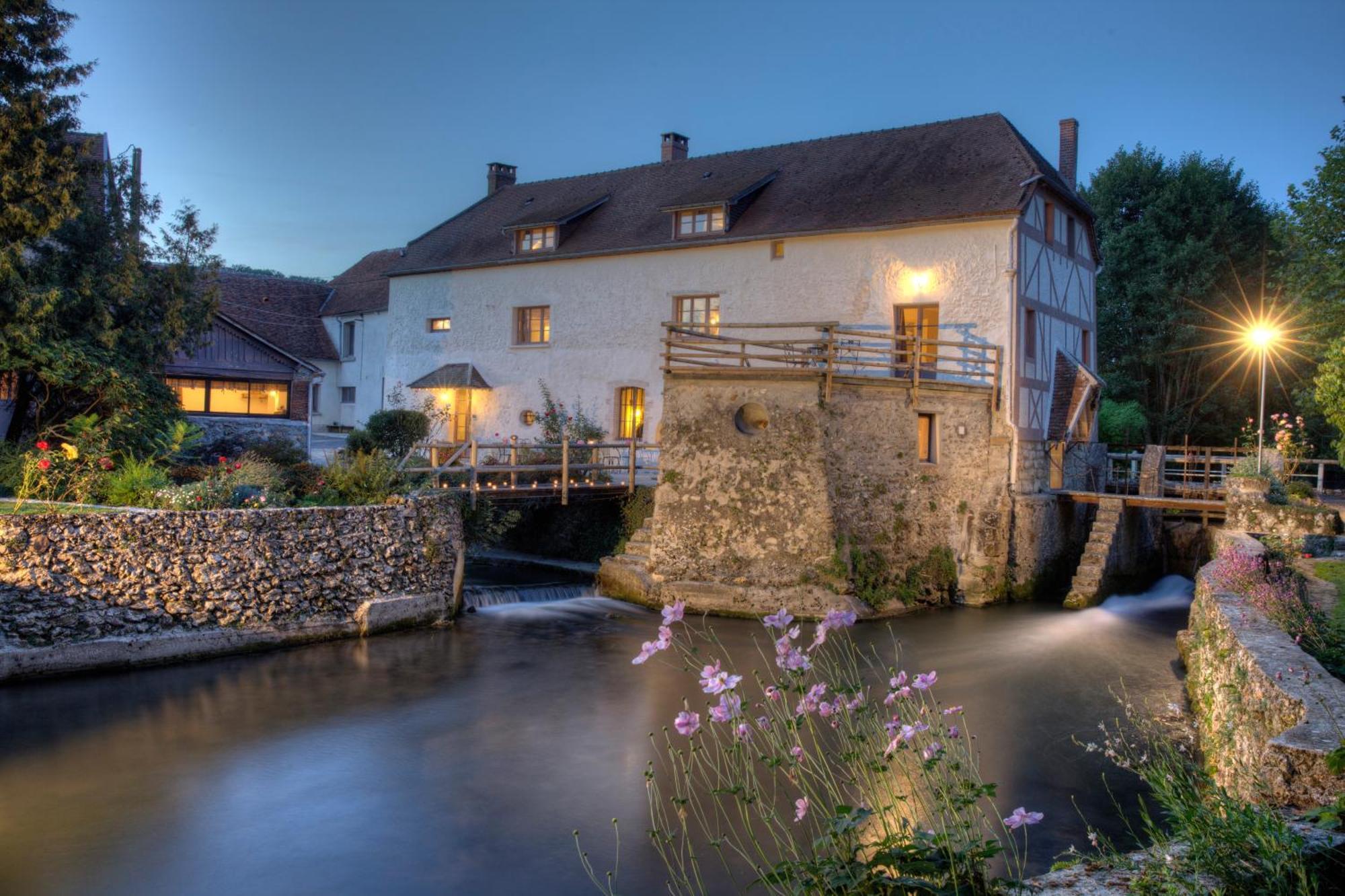 Charme Au Fil De L'Eau Hotell Vendieres Exteriör bild
