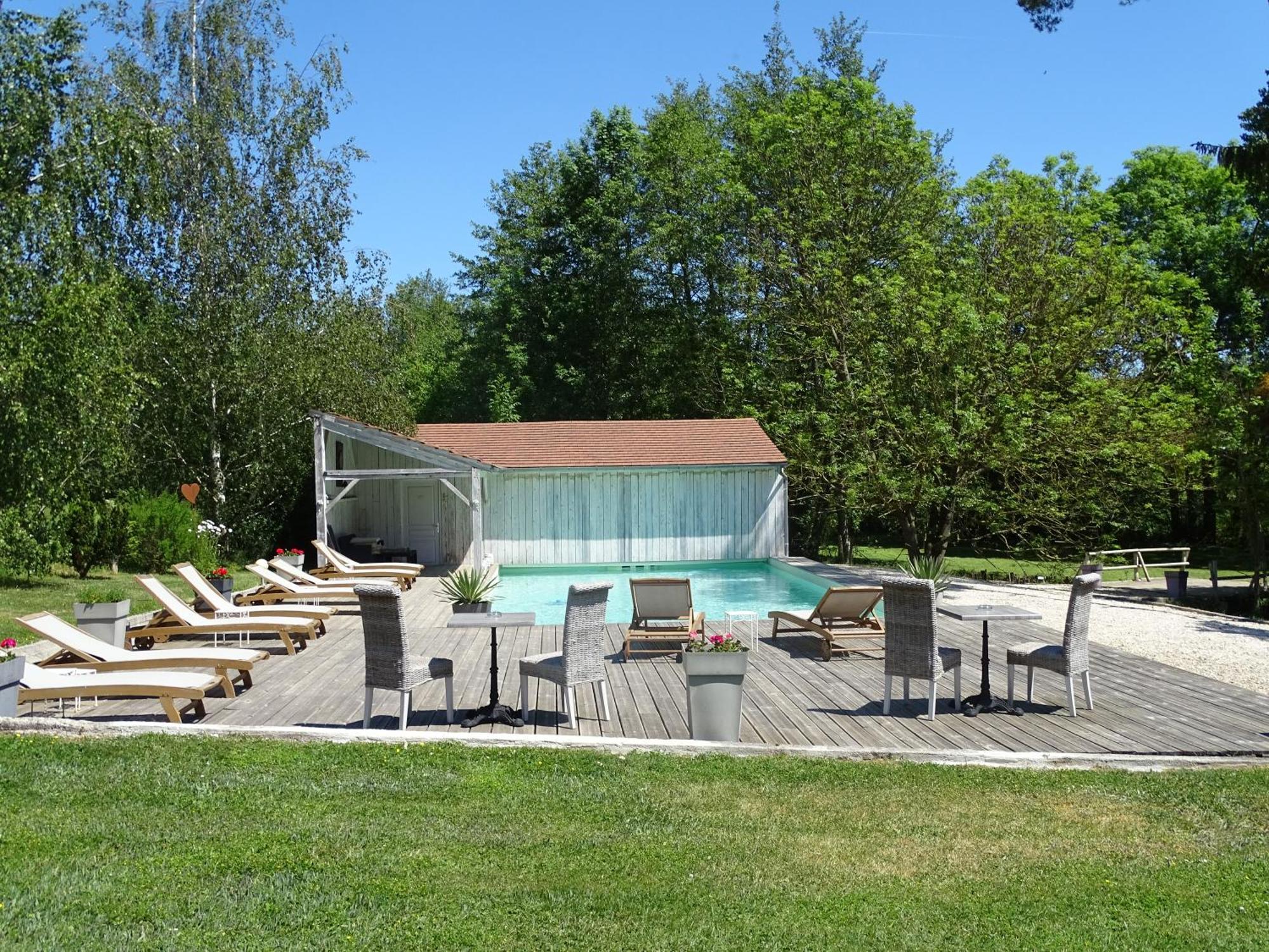 Charme Au Fil De L'Eau Hotell Vendieres Exteriör bild